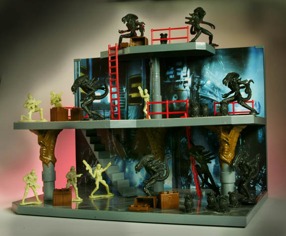 alienplayset_01.jpg 