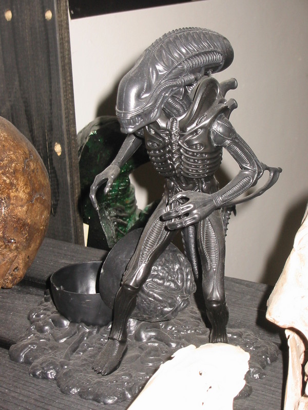 halcyon_alienwarrior_01.jpg 